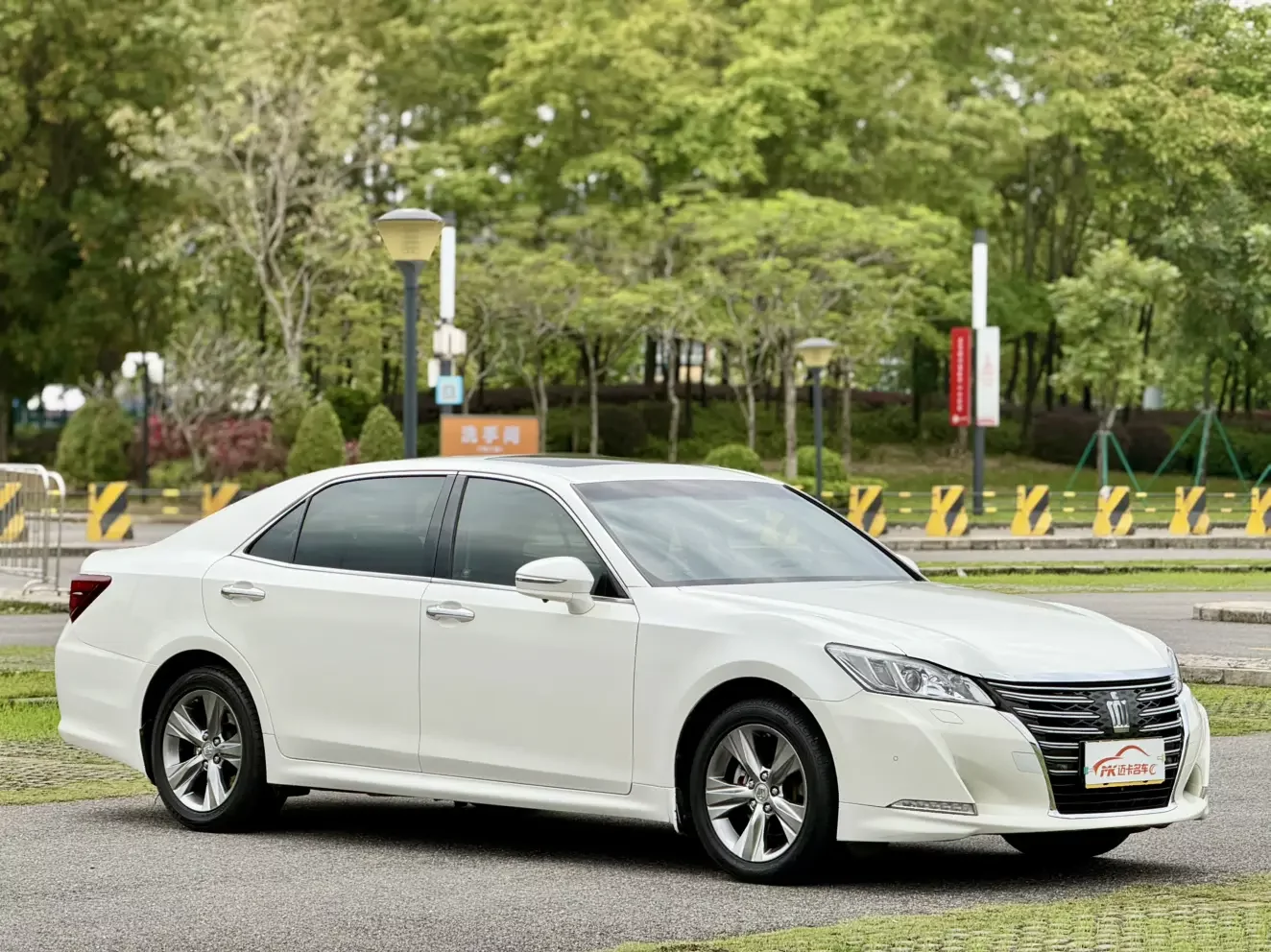 Toyota crown