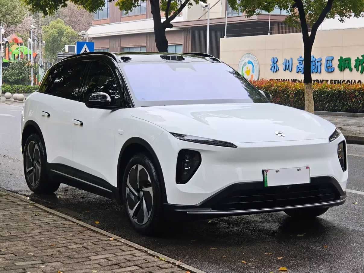 NIO ES6