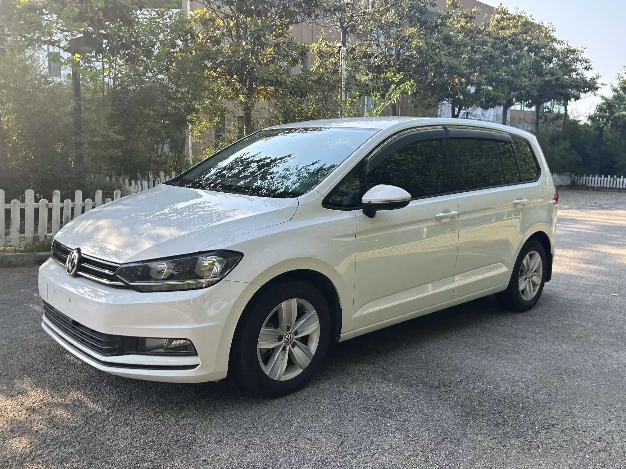 Volkswagen Touran L