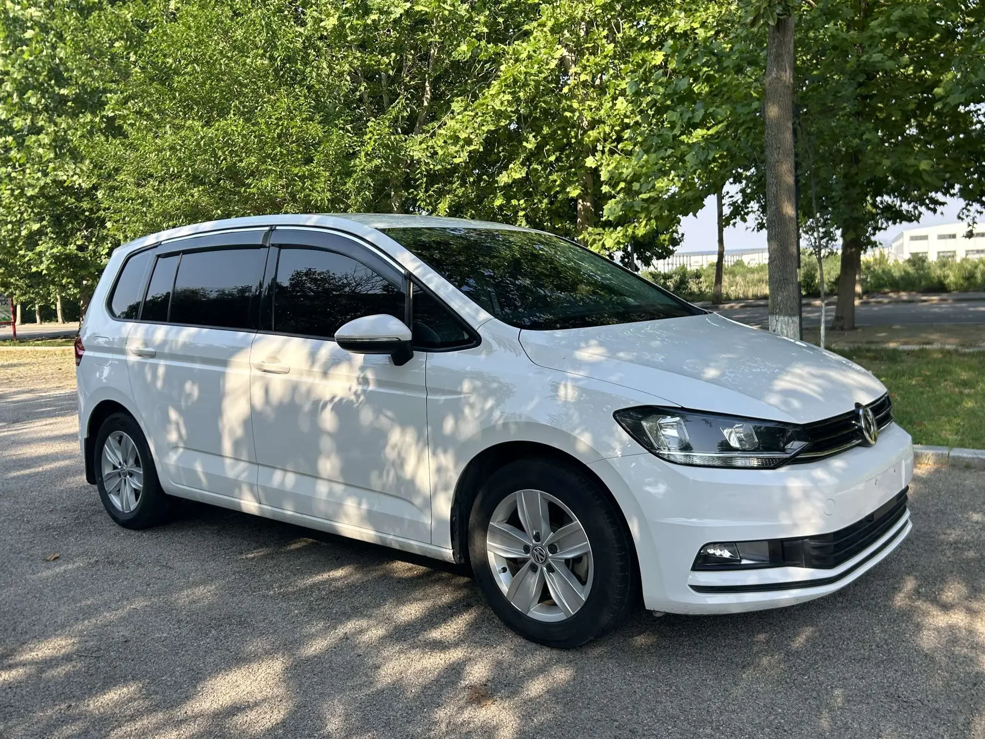 Volkswagen Touran L