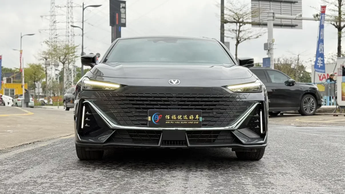Changan UNI-V