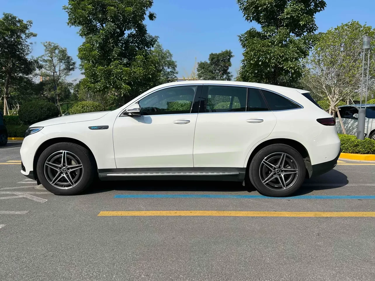 Mercedes-Benz EQC