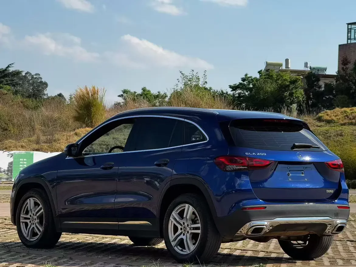 Mercedes-Benz GLA