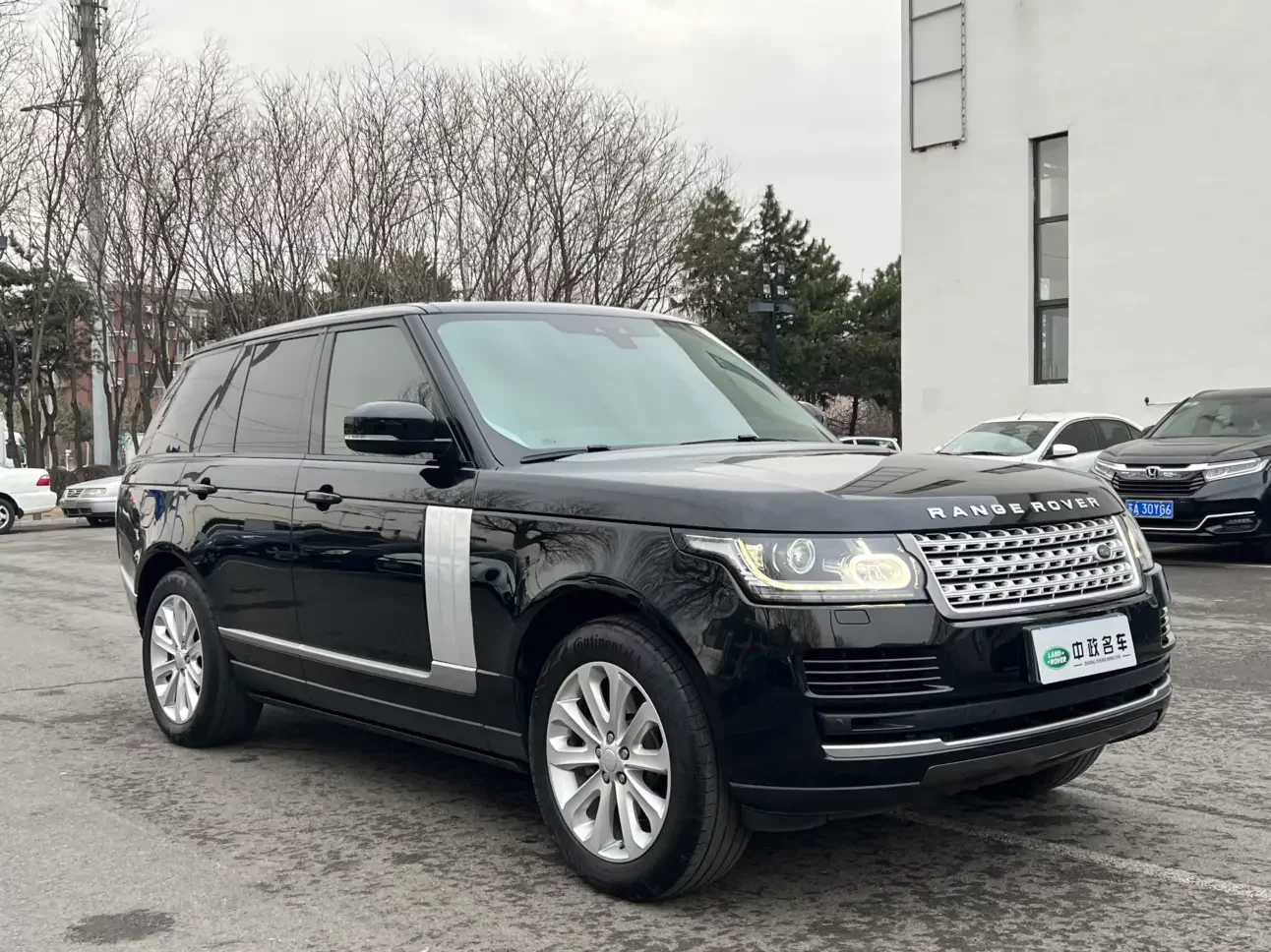 Land Rover range rover