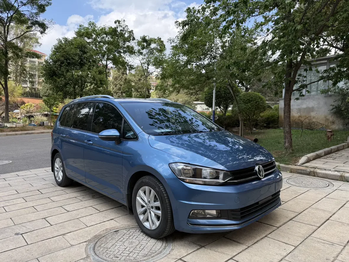 Volkswagen Touran L