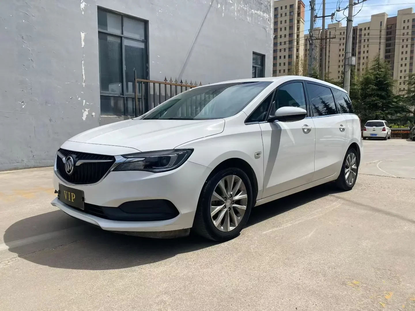 Buick GL6