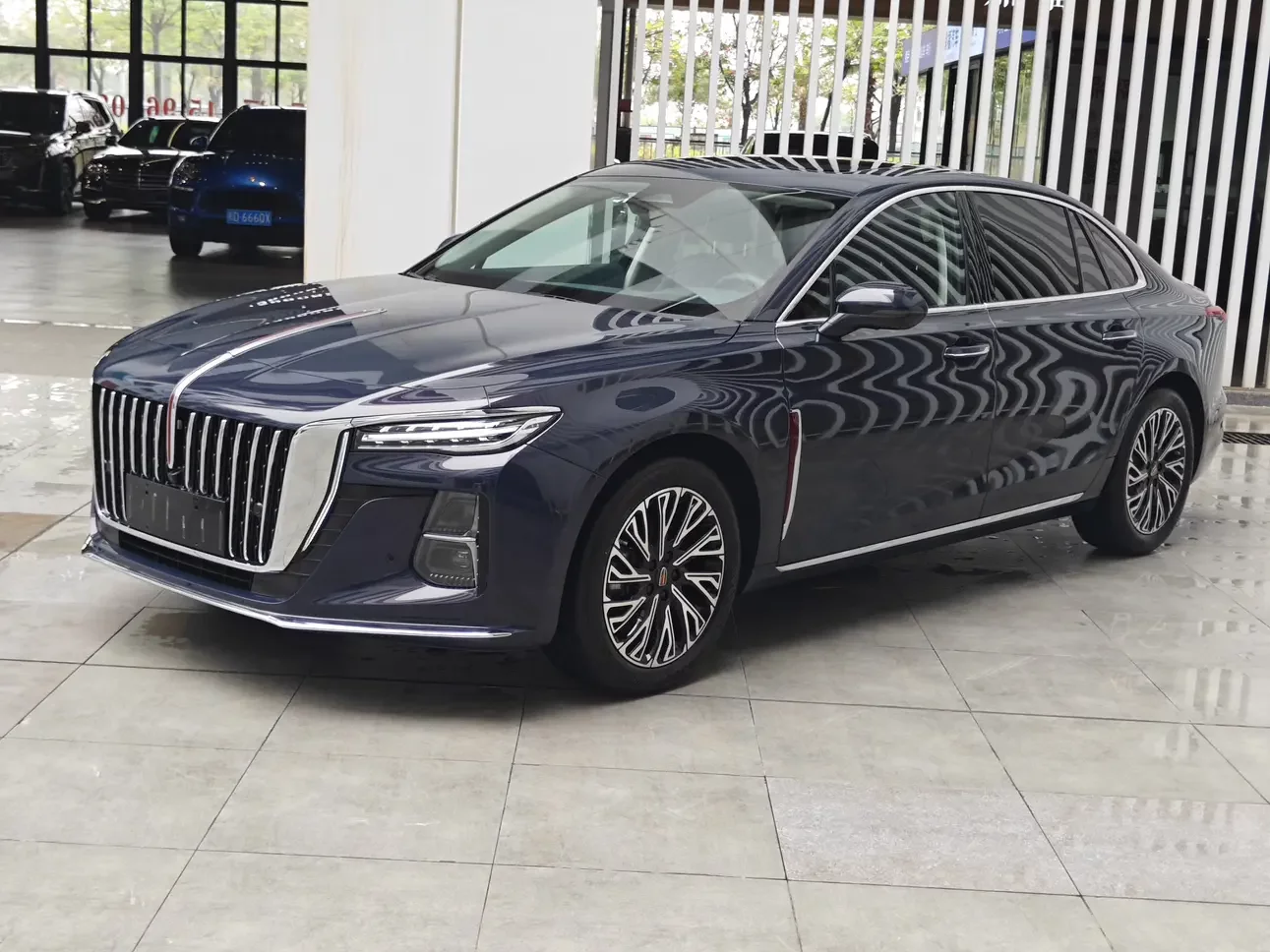 Hongqi H5