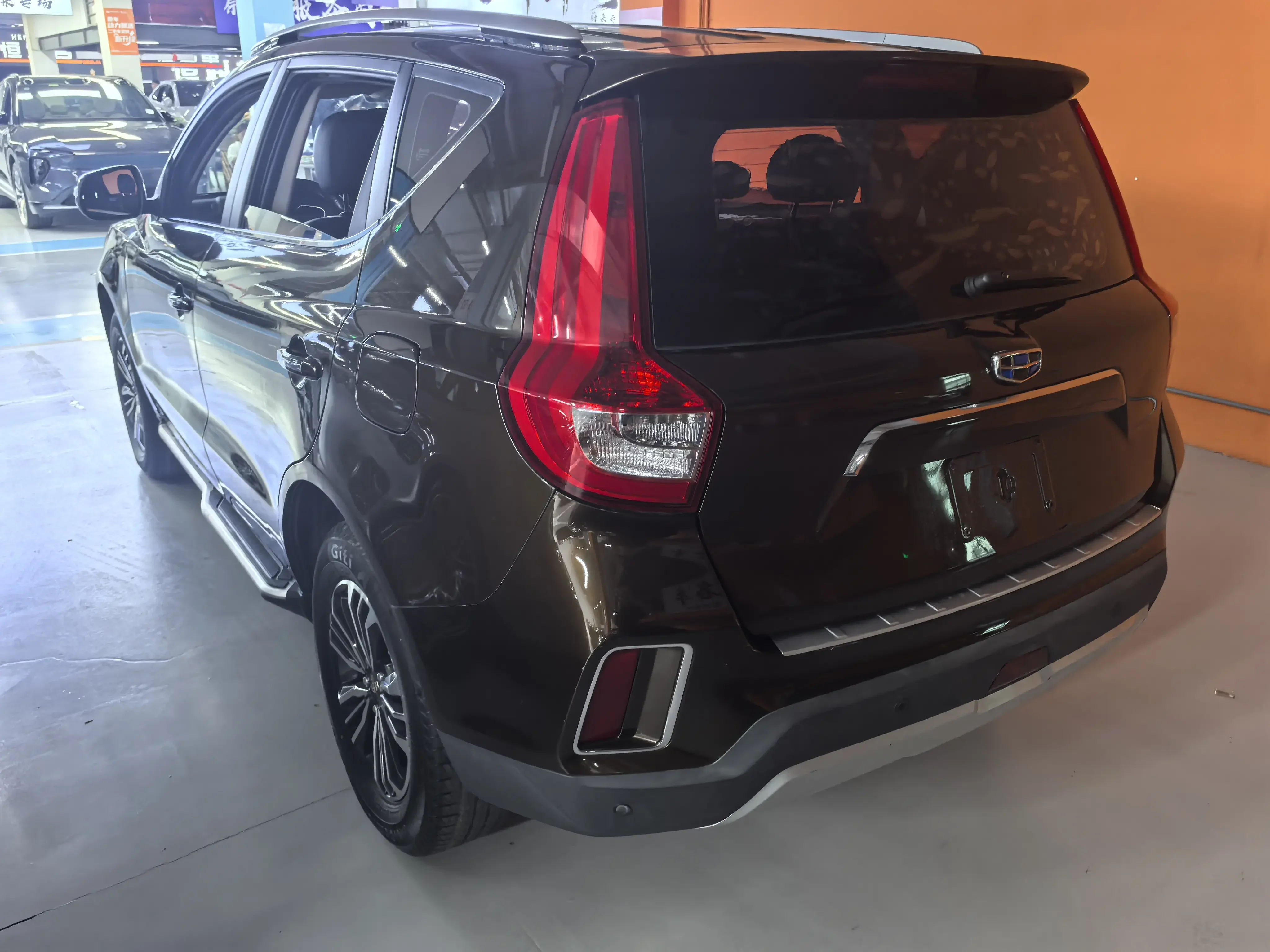 Geely Vision X6
