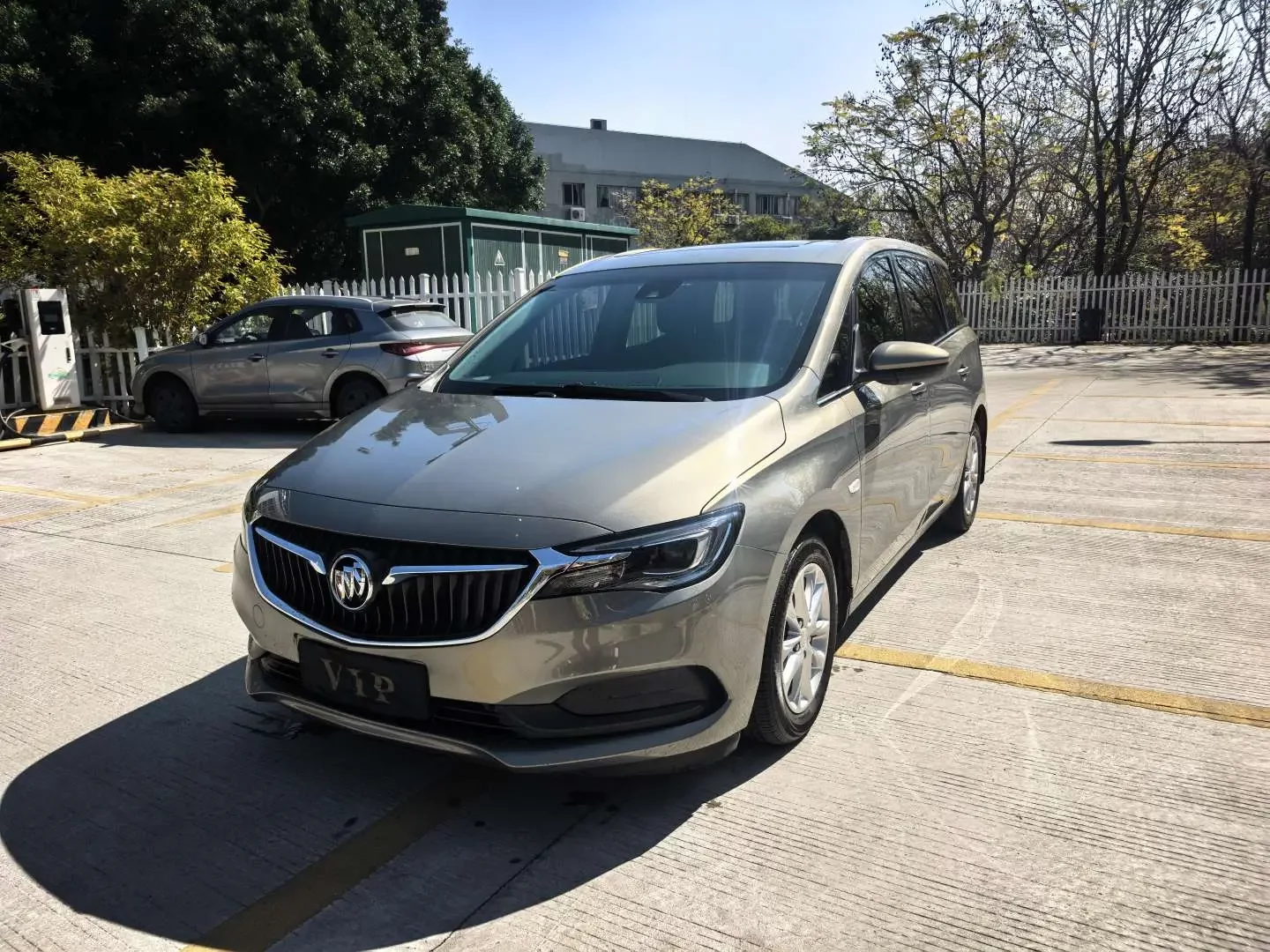 Buick GL6