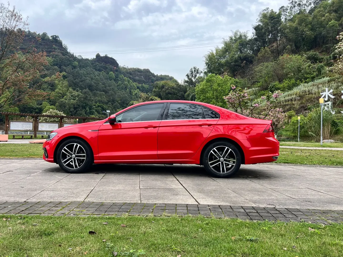 Volkswagen Lamando