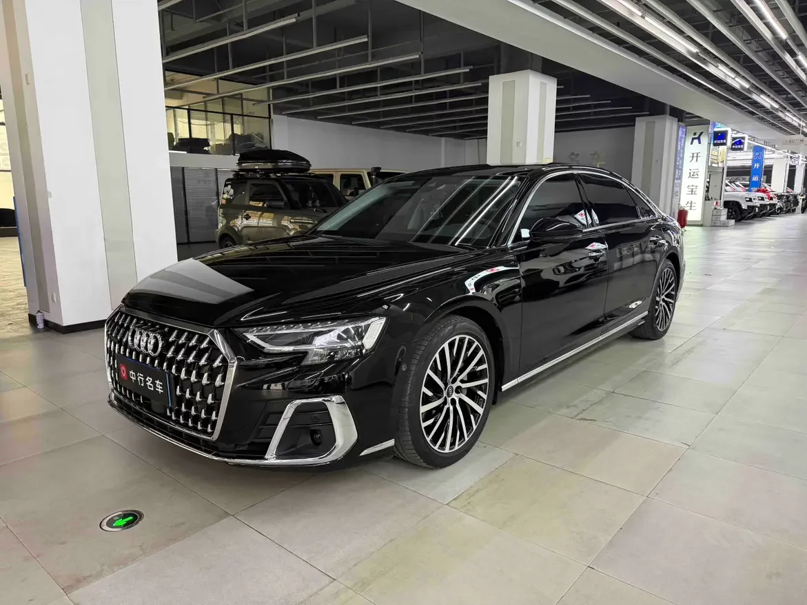 Audi A8