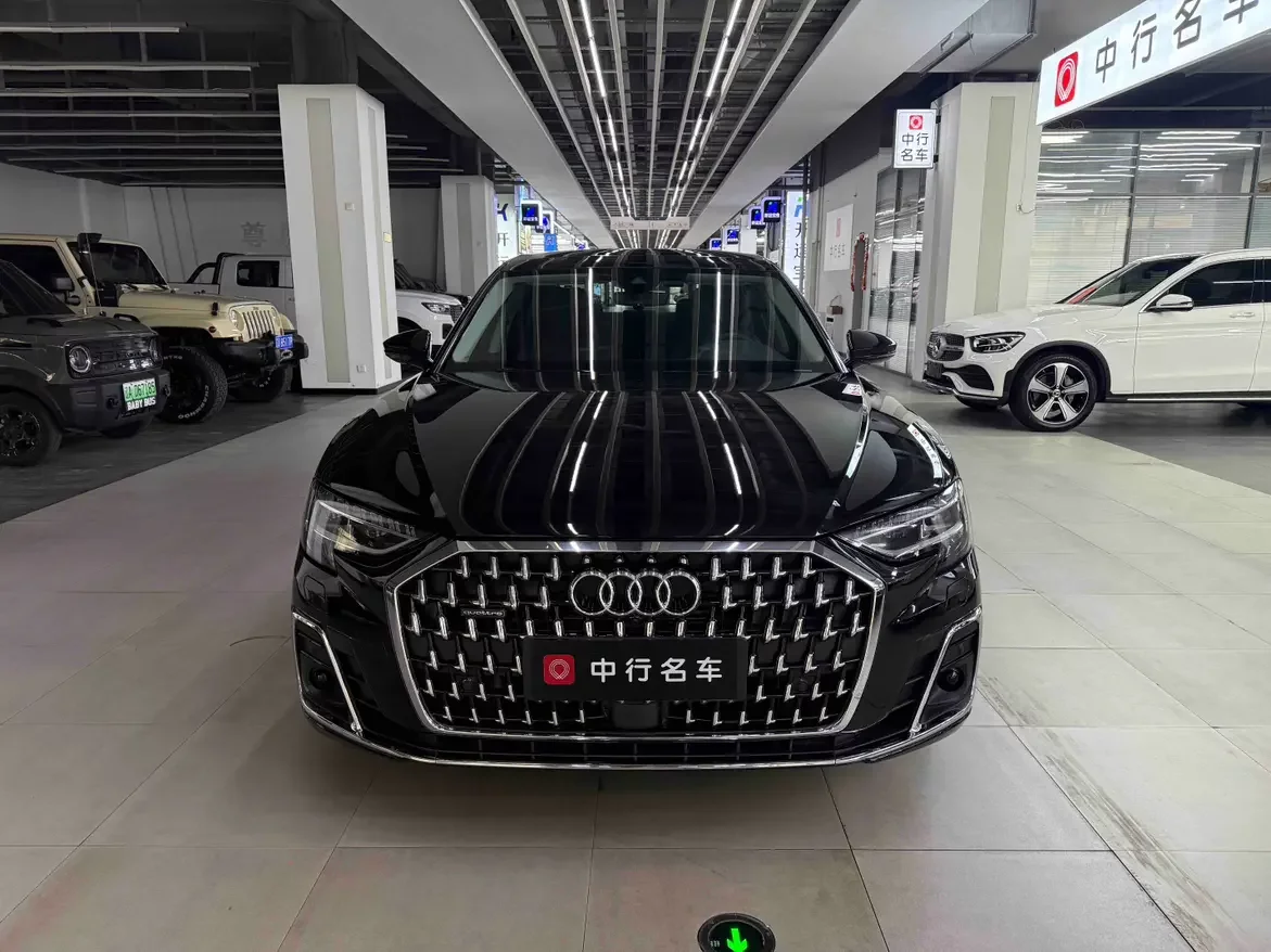 Audi A8