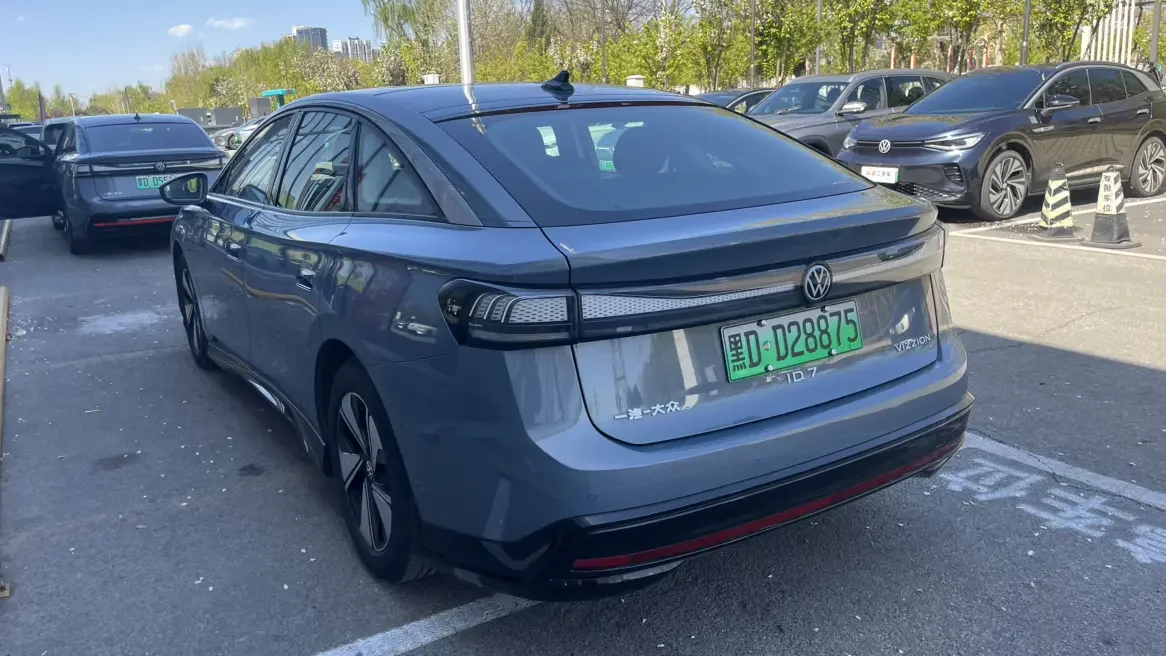 Volkswagen ID.7 VIZZION