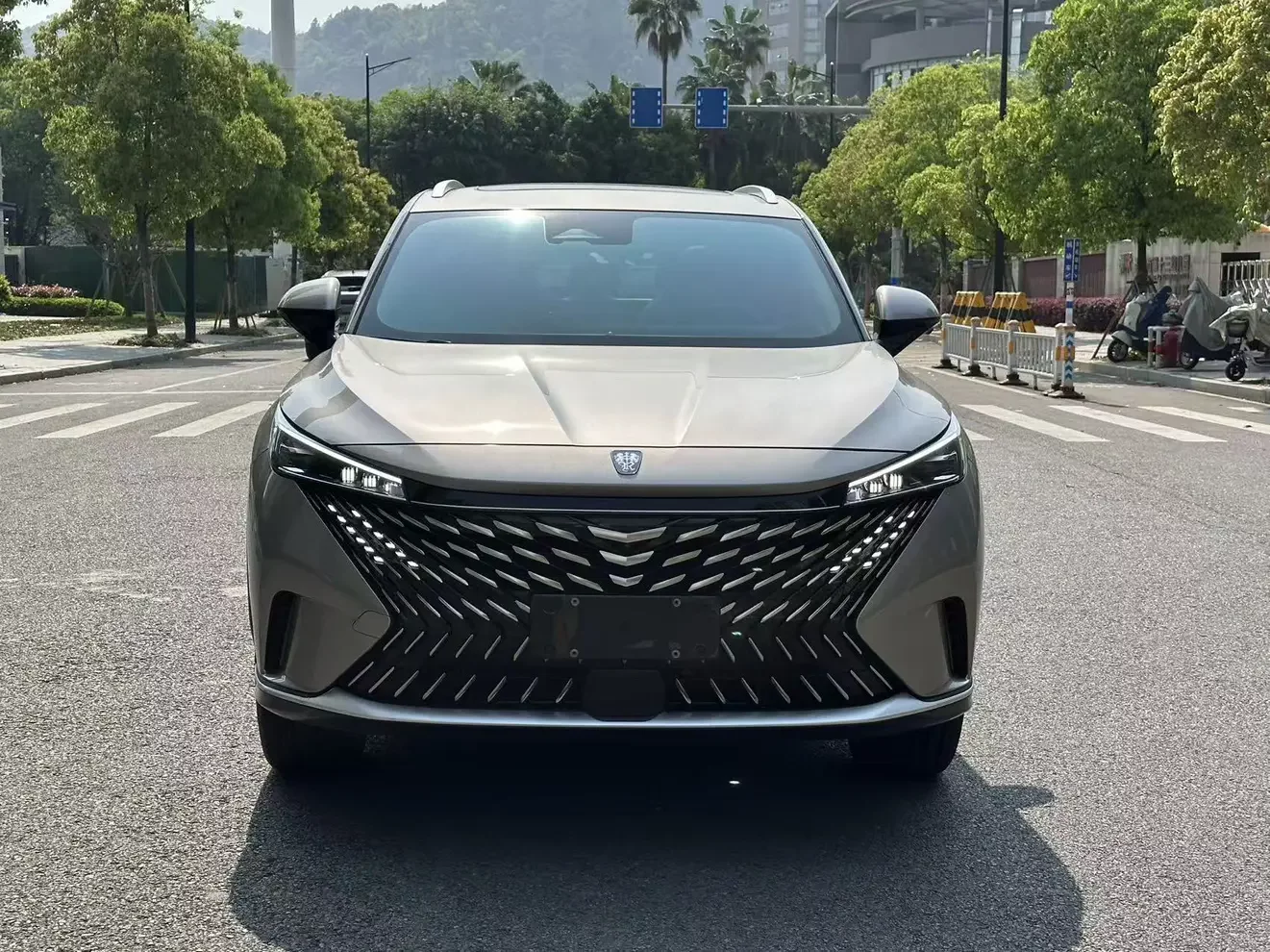 Roewe RX5