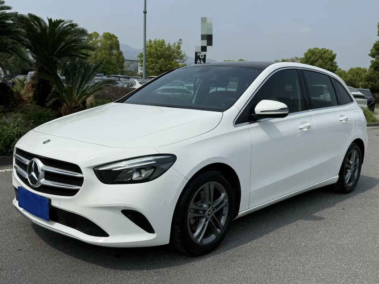 Mercedes-Benz B Class