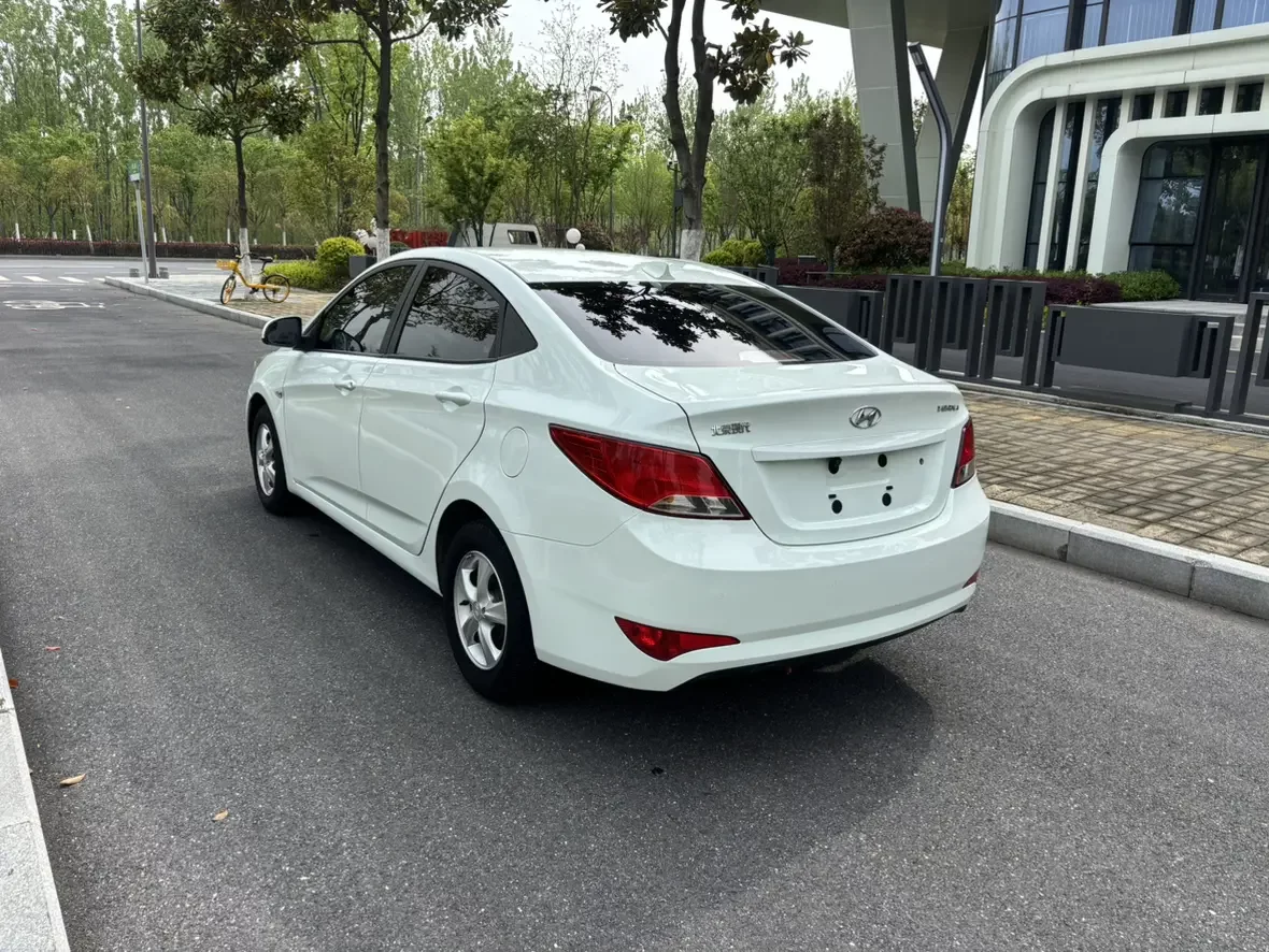 Hyundai Verna