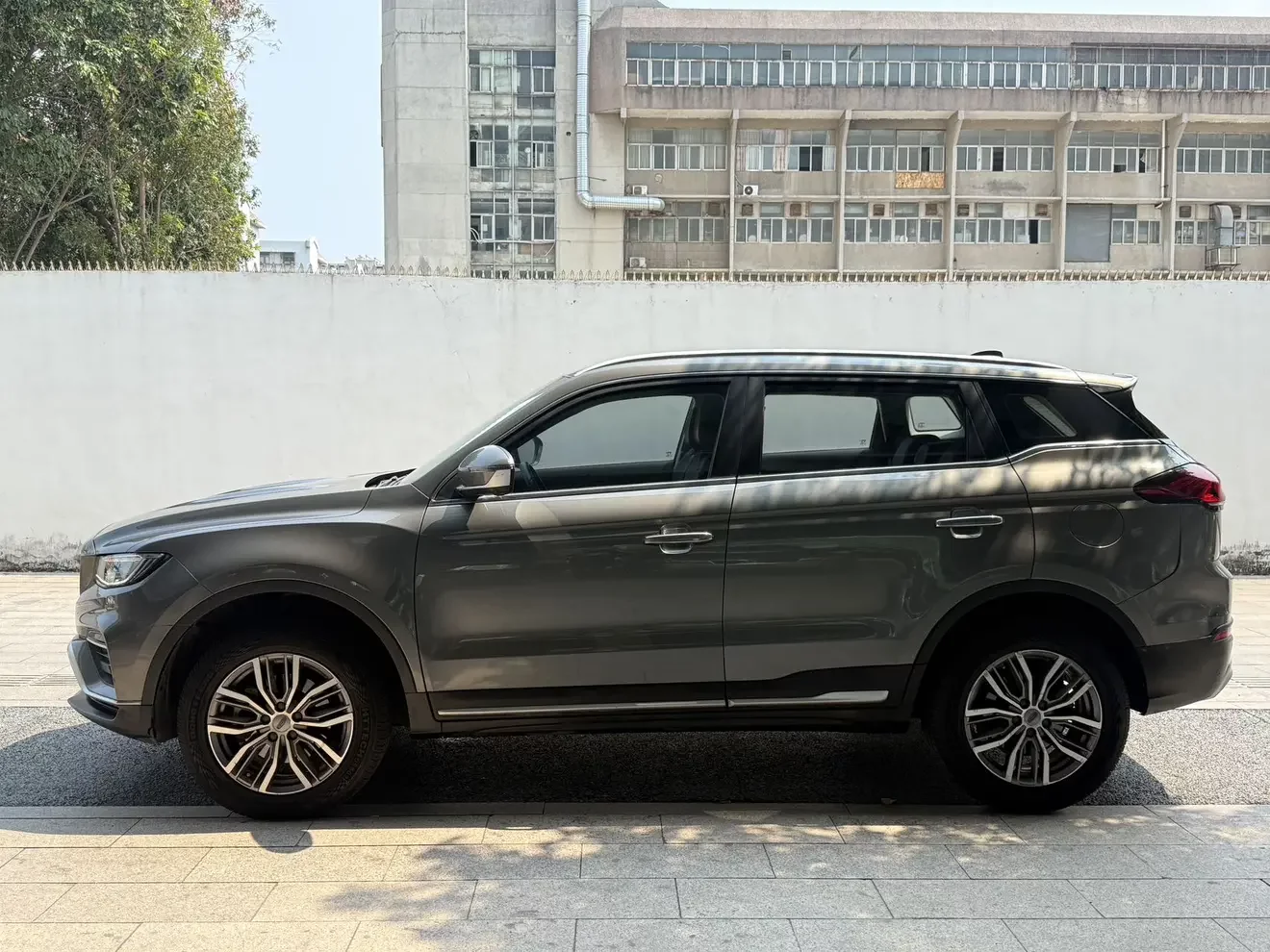 Geely Atlas