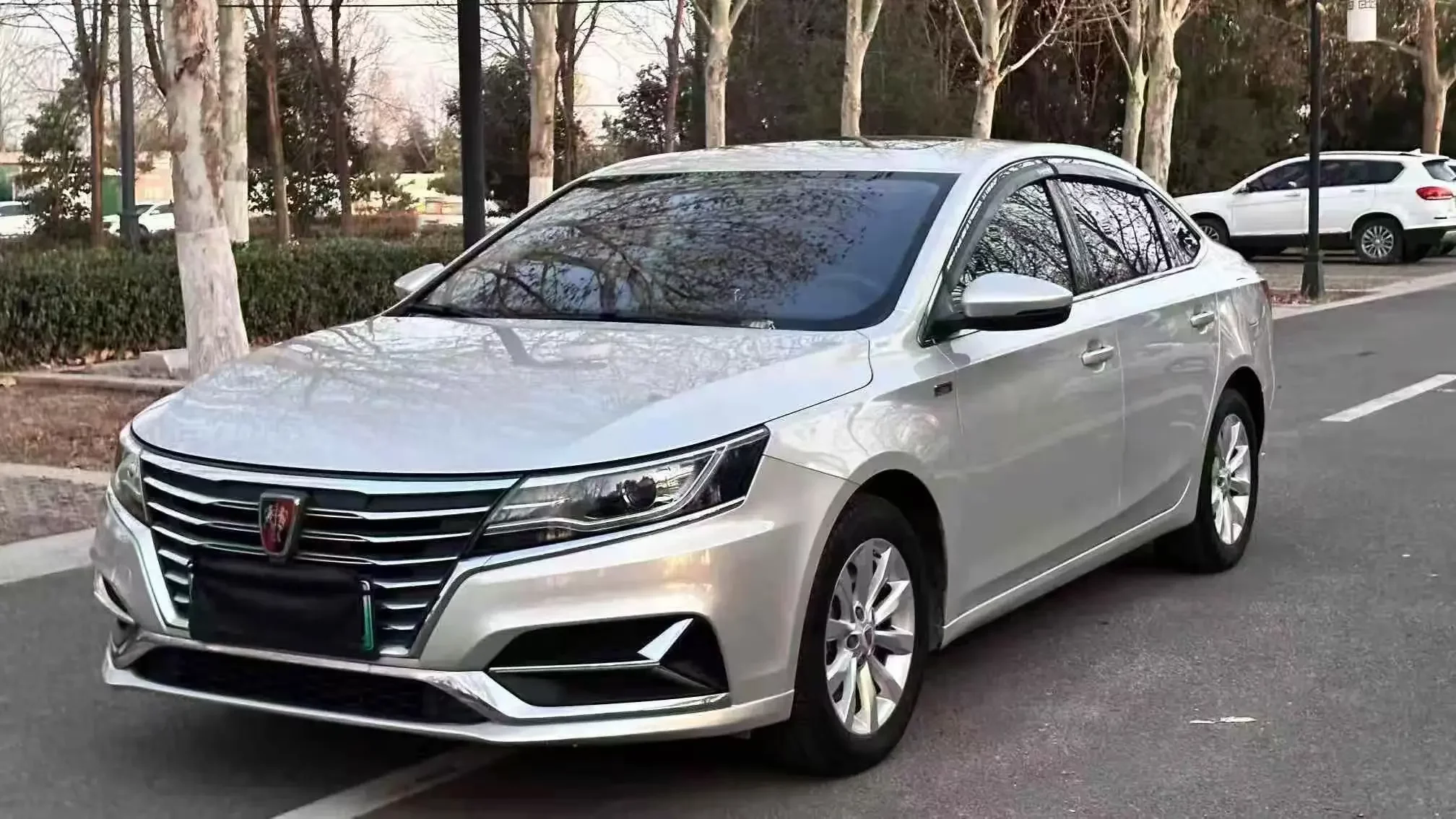 Roewe ei6
