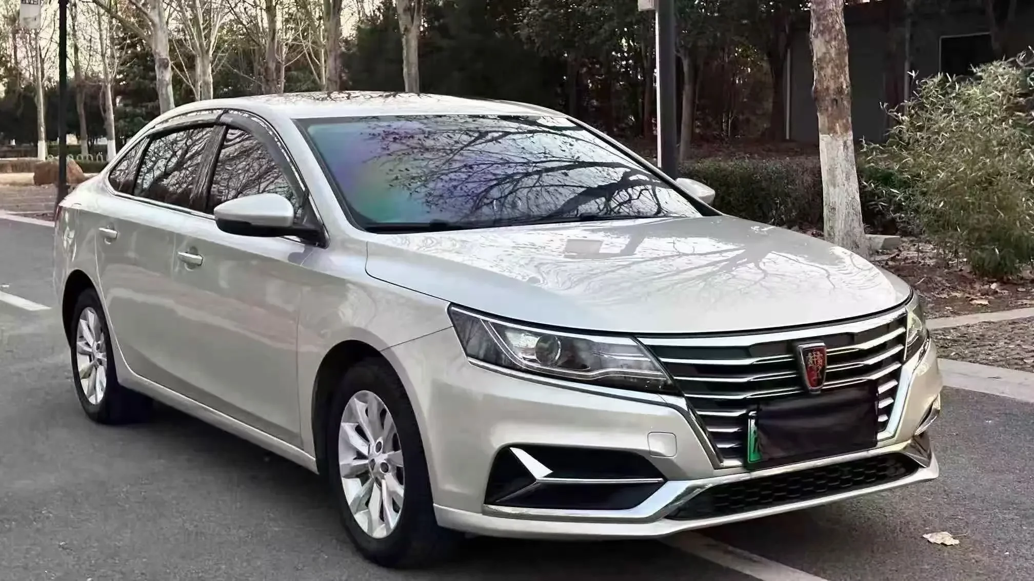 Roewe ei6