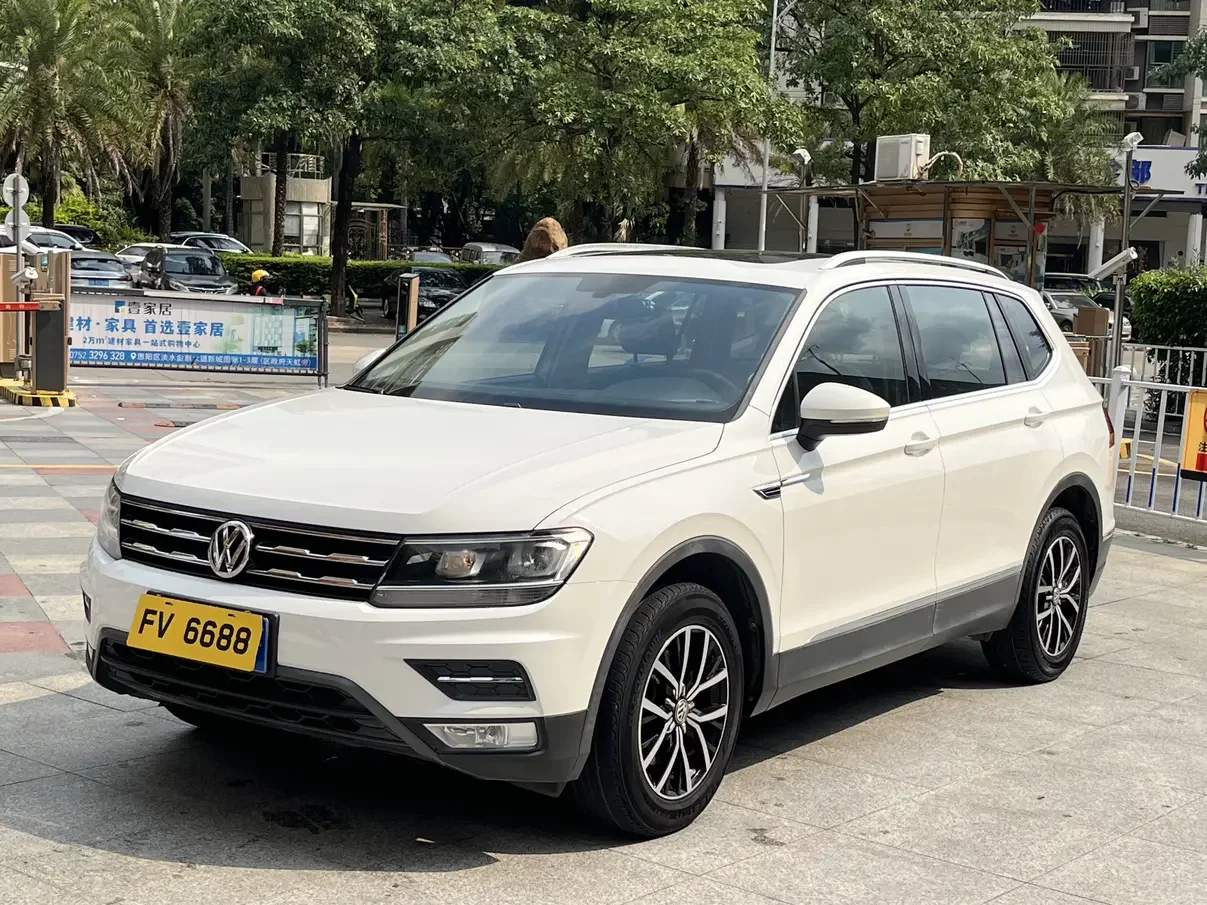 Volkswagen Tiguan L