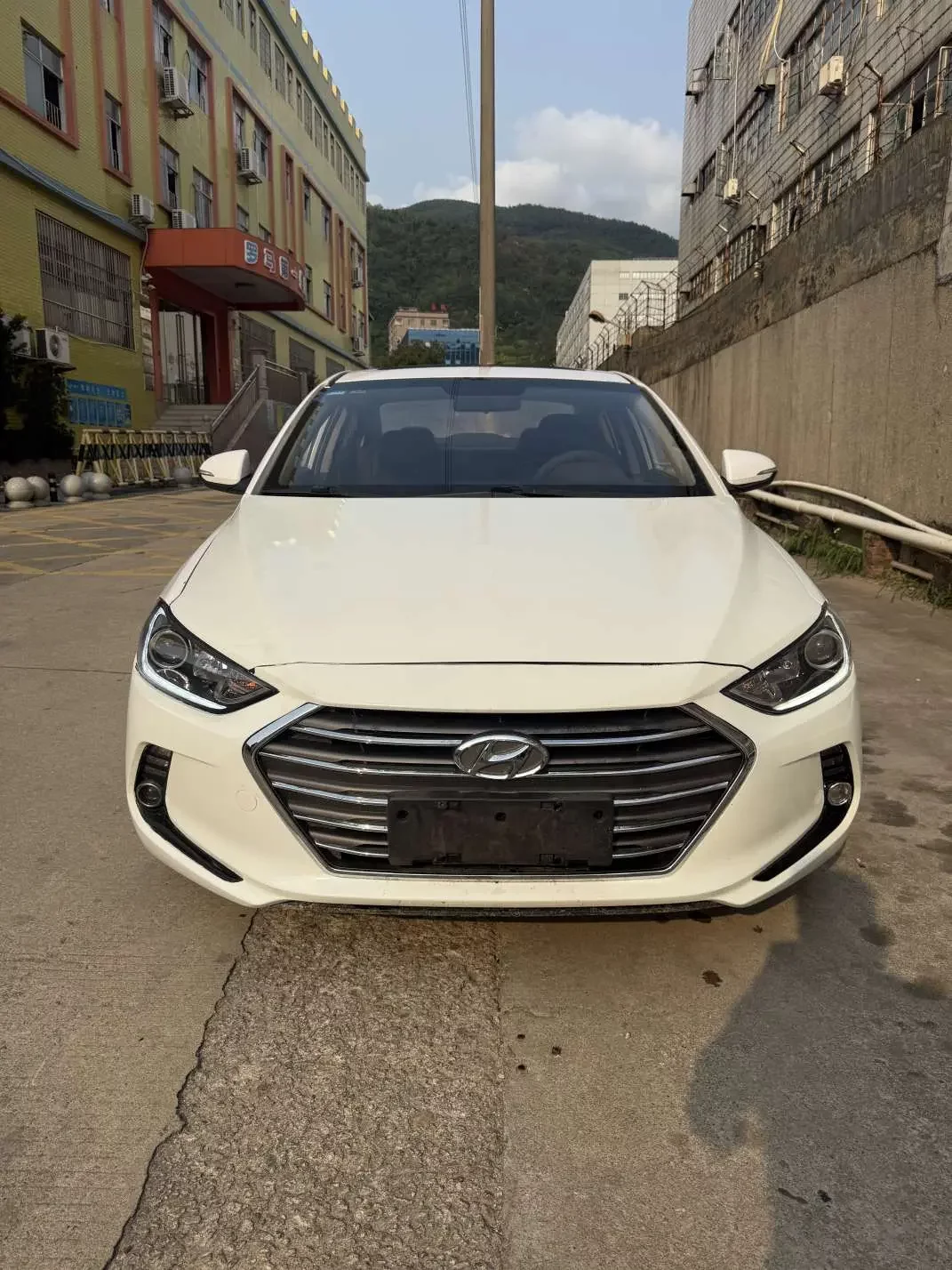 Hyundai lead