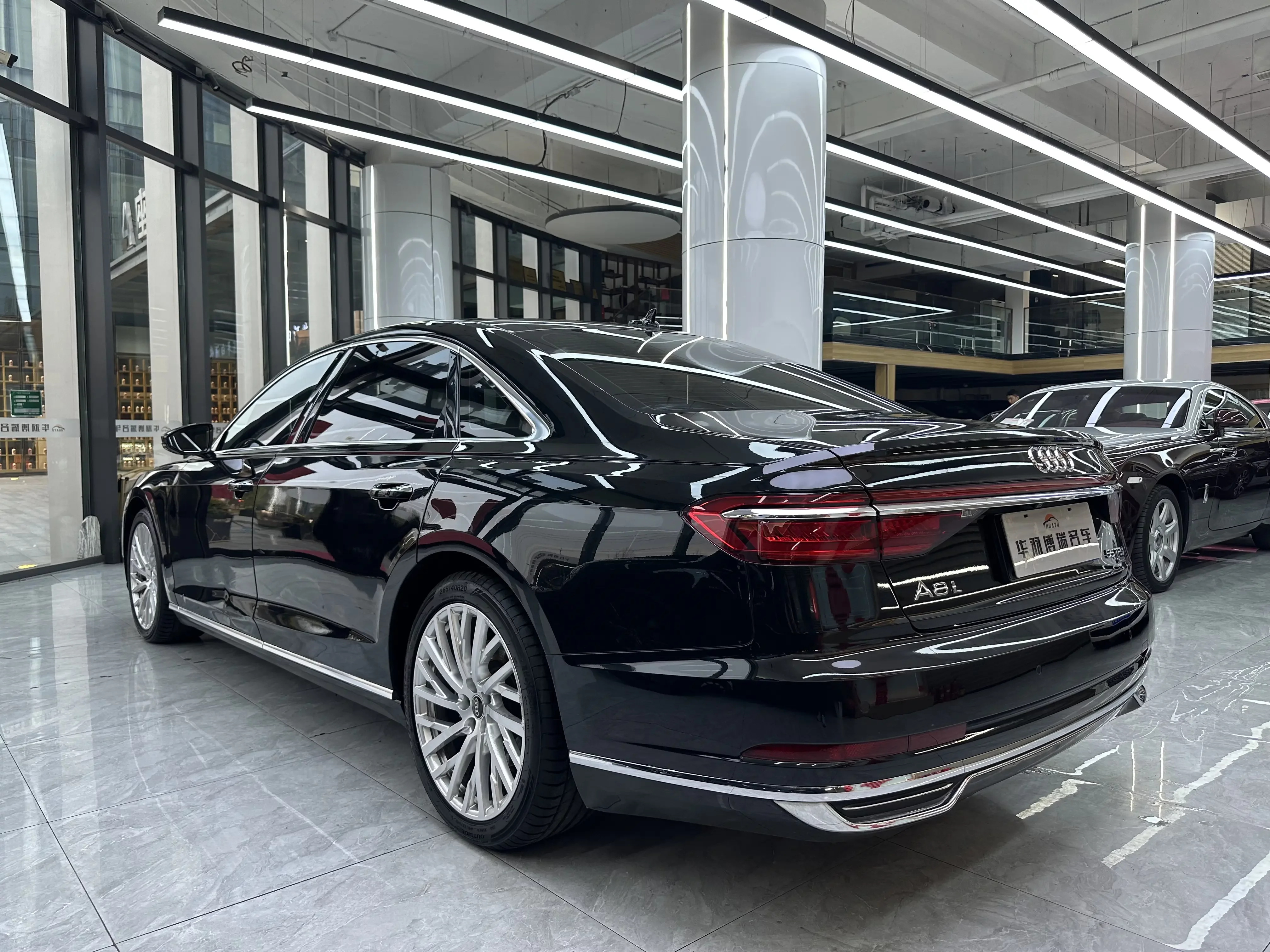 Audi A8