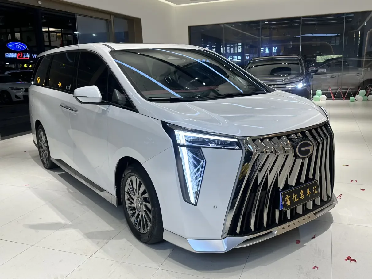 GAC Trumpchi M8