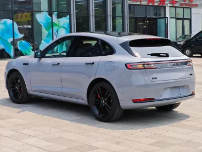 AITO Wenjie M5
