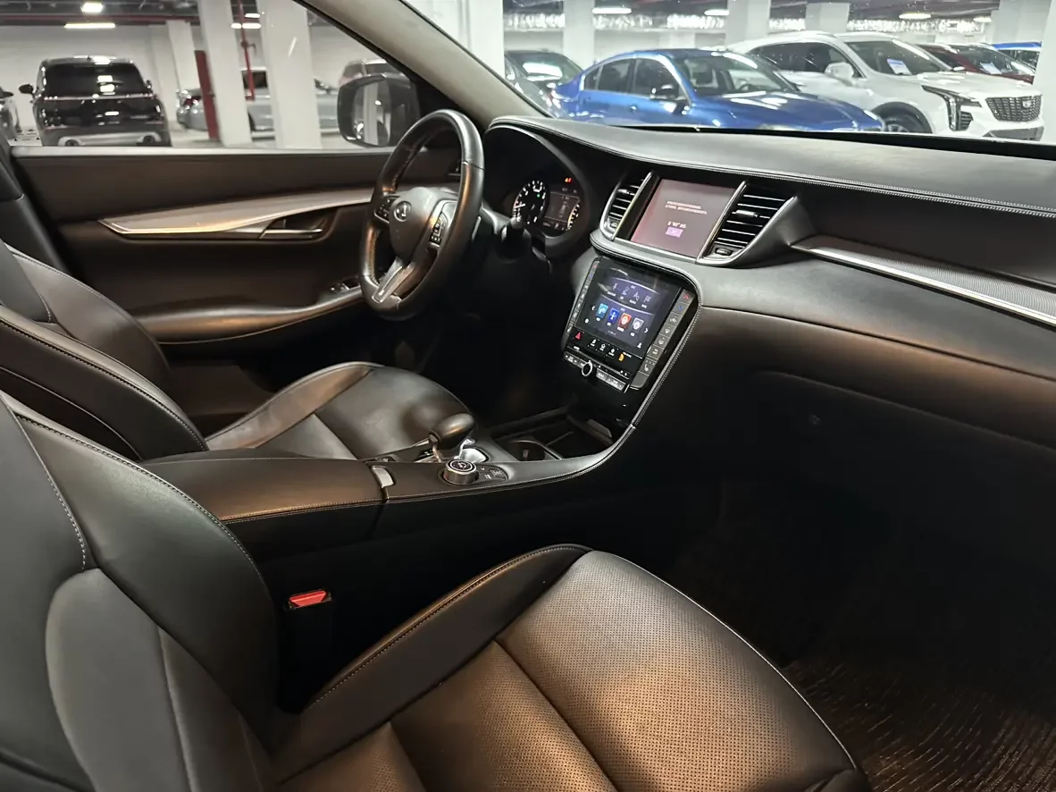 Infiniti QX50