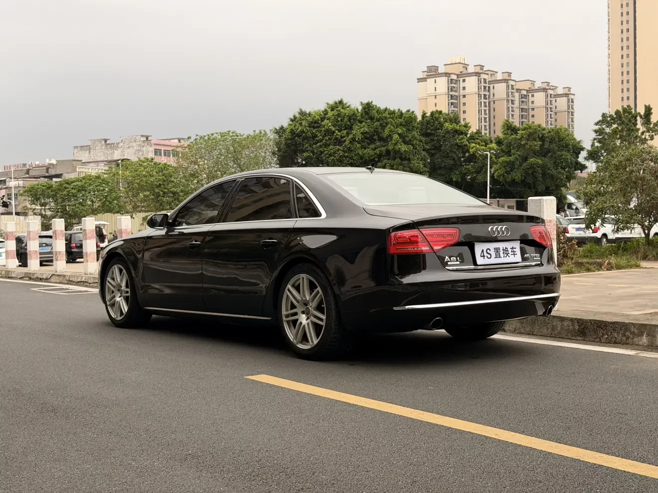 Audi A8