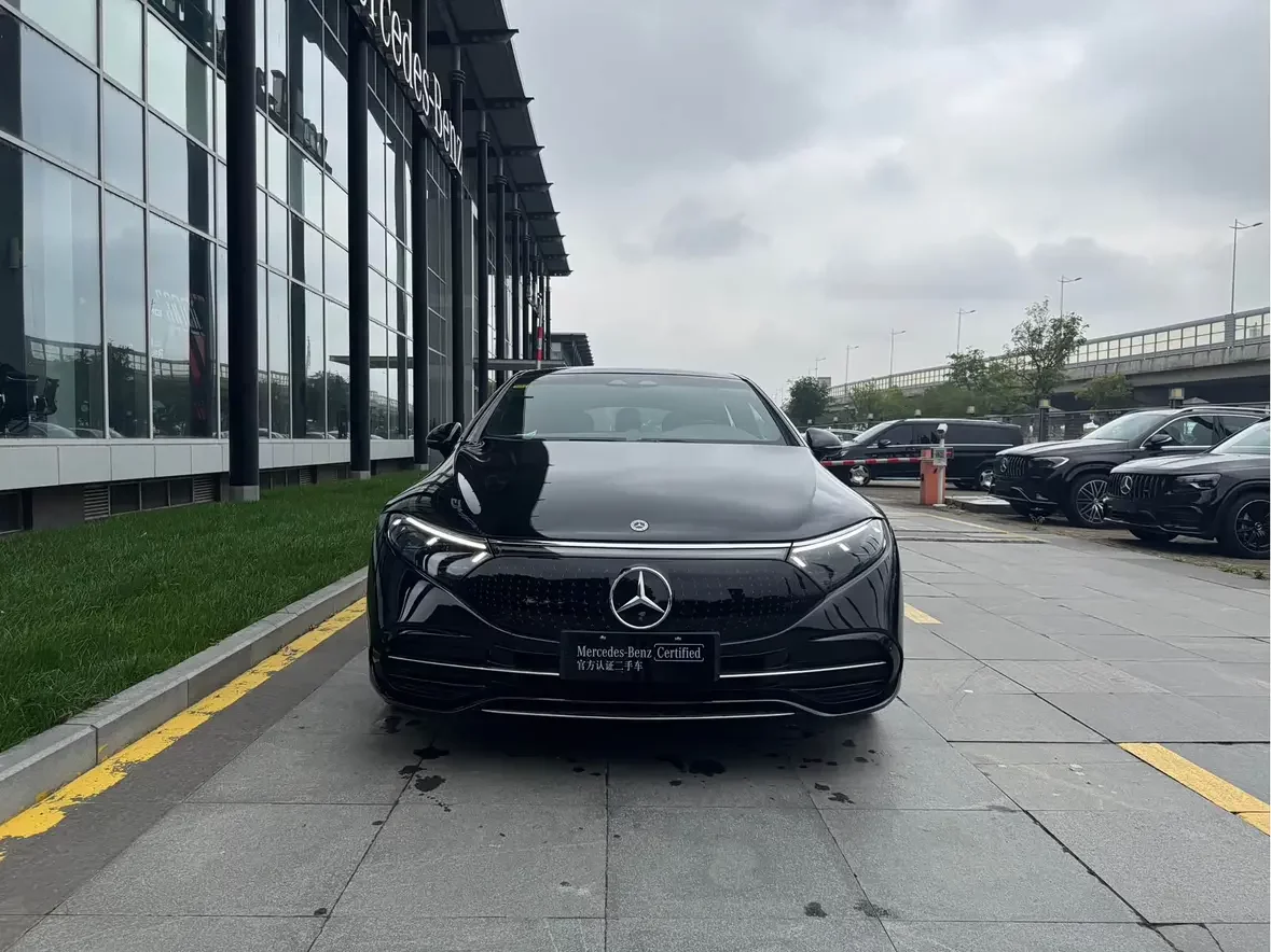 Mercedes-Benz EQS