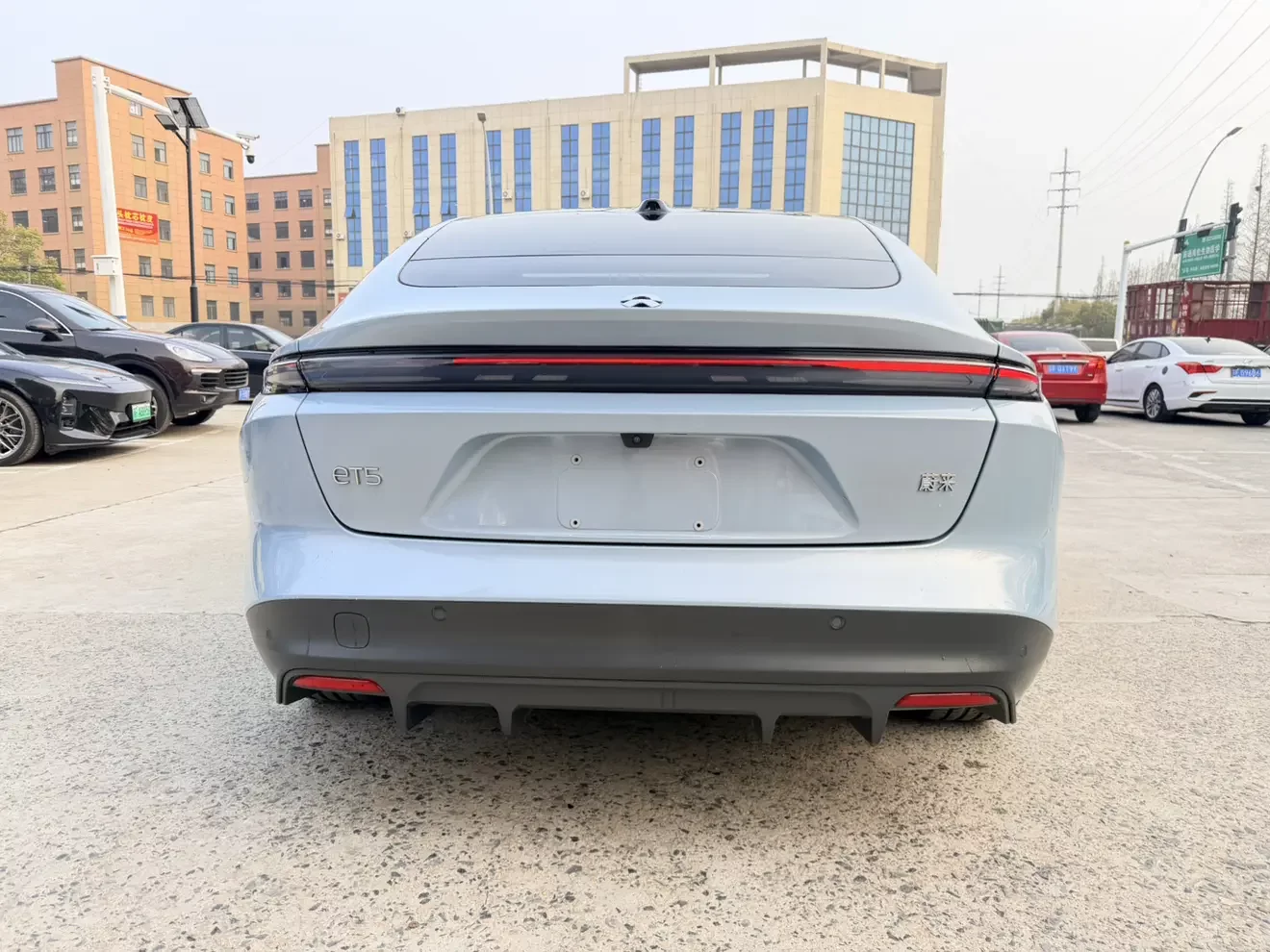 NIO ET5