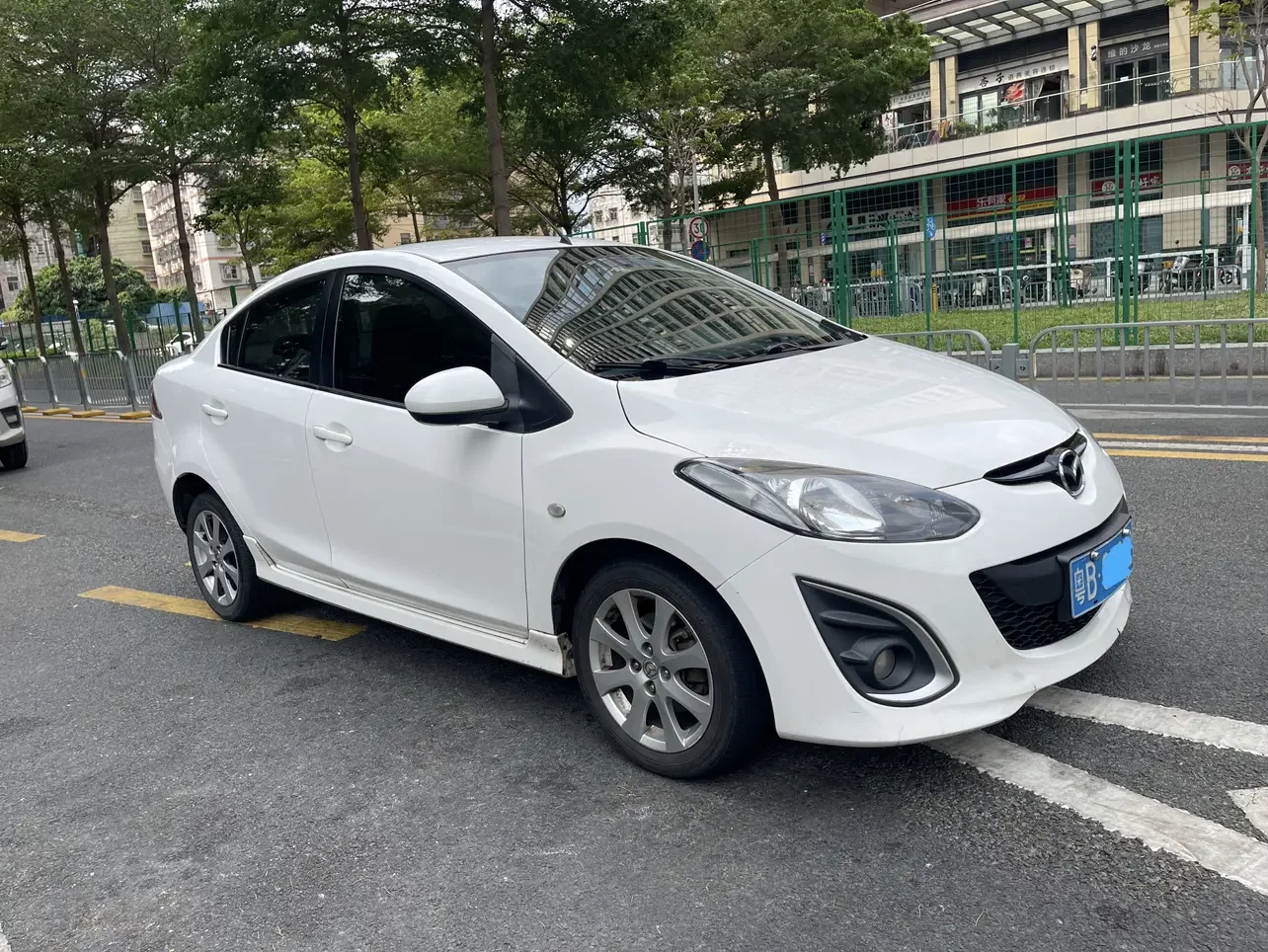 Mazda 2