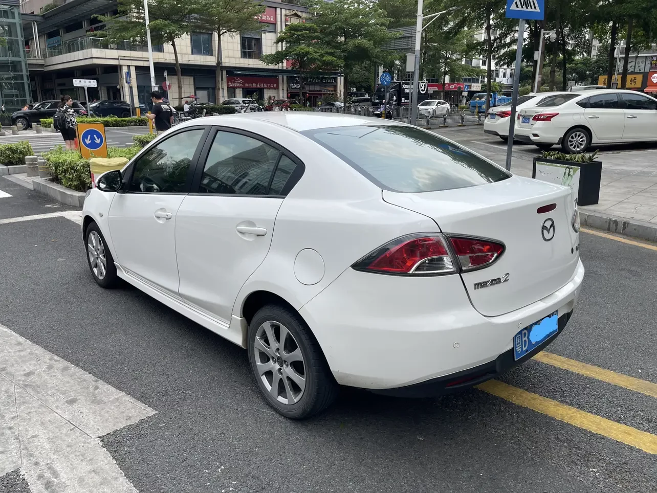Mazda 2