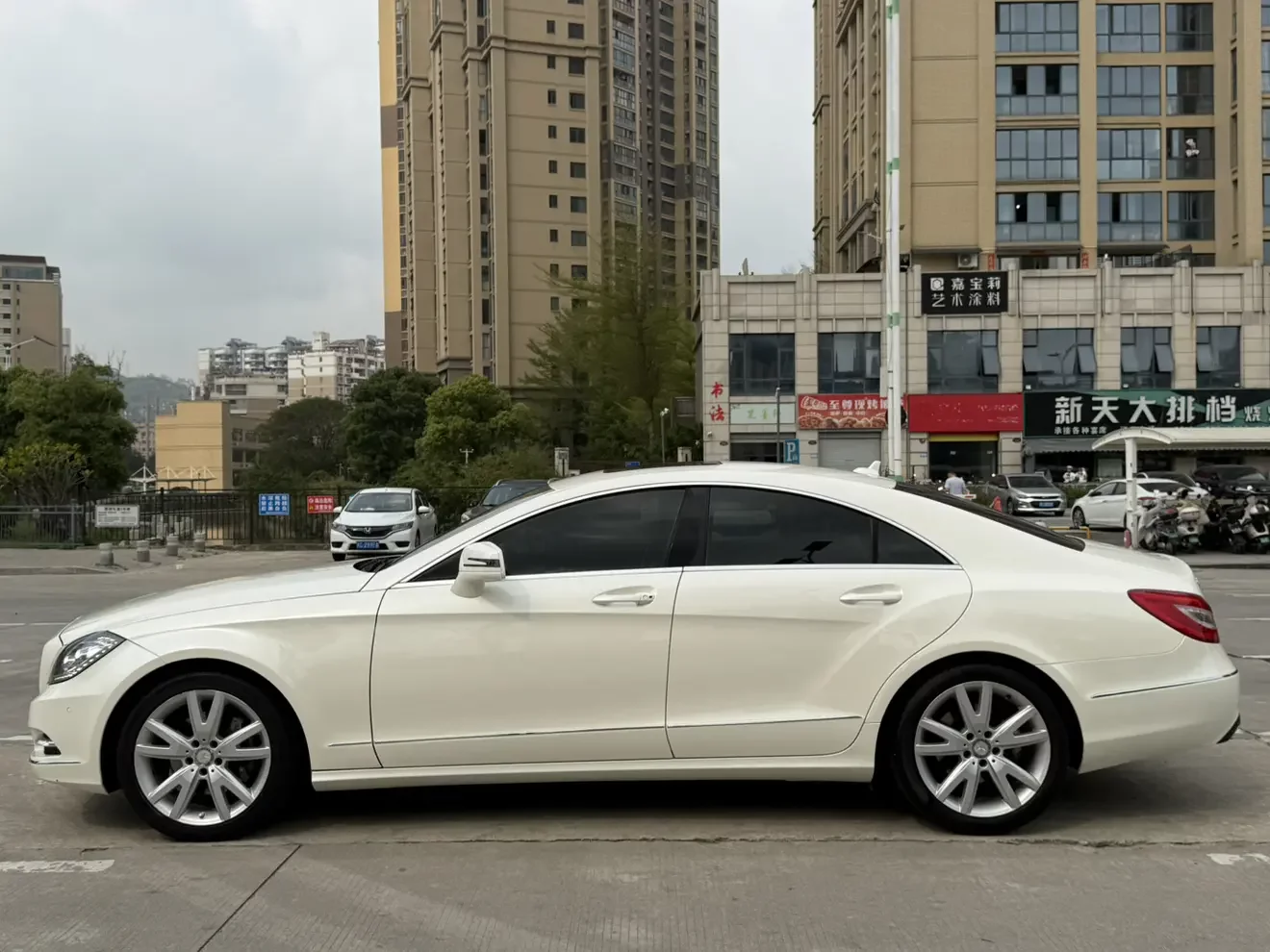 Mercedes-Benz CLS