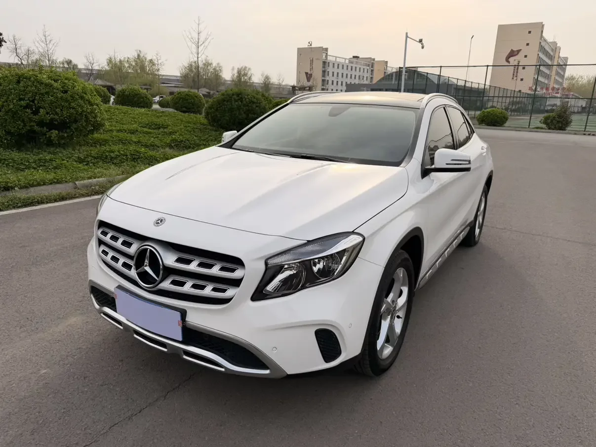 Mercedes-Benz GLA