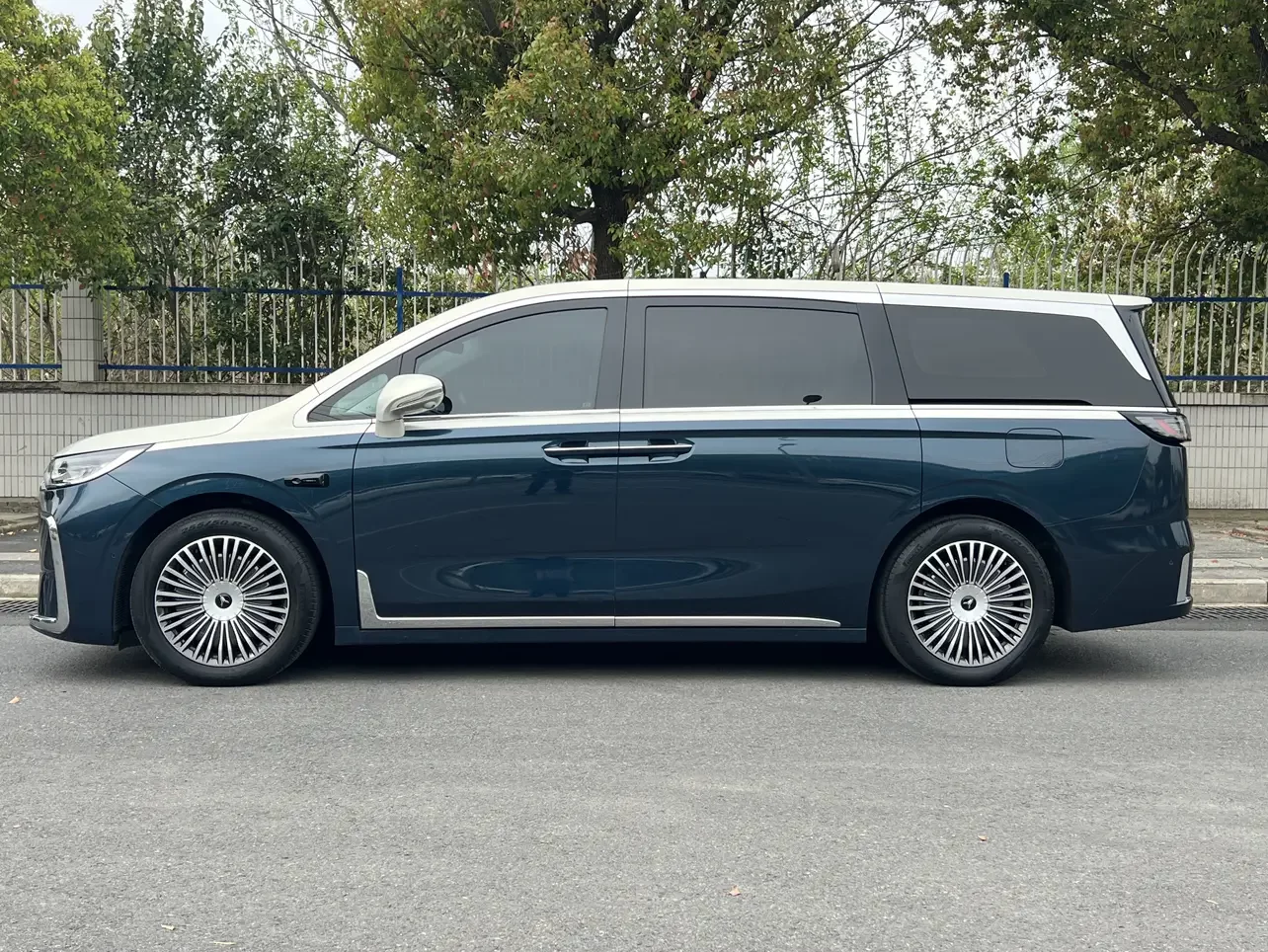 Voyah Lantu Dreamer PHEV