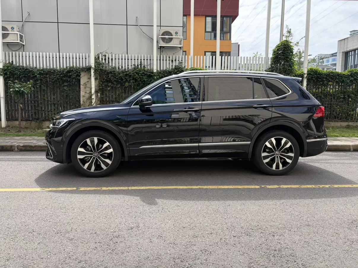 Volkswagen Tiguan L
