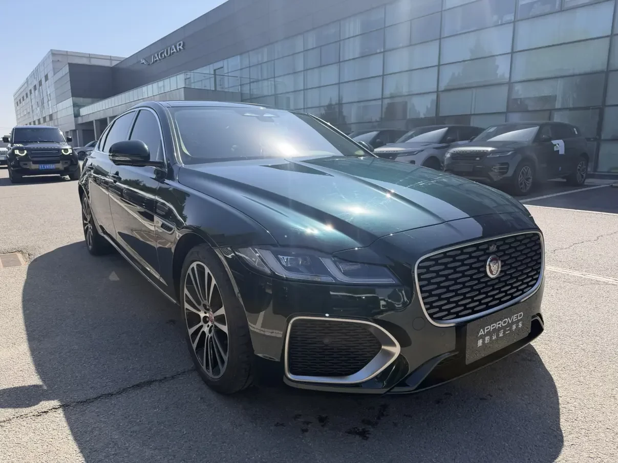Jaguar XFL