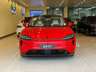 Luxeed Zhijie R7