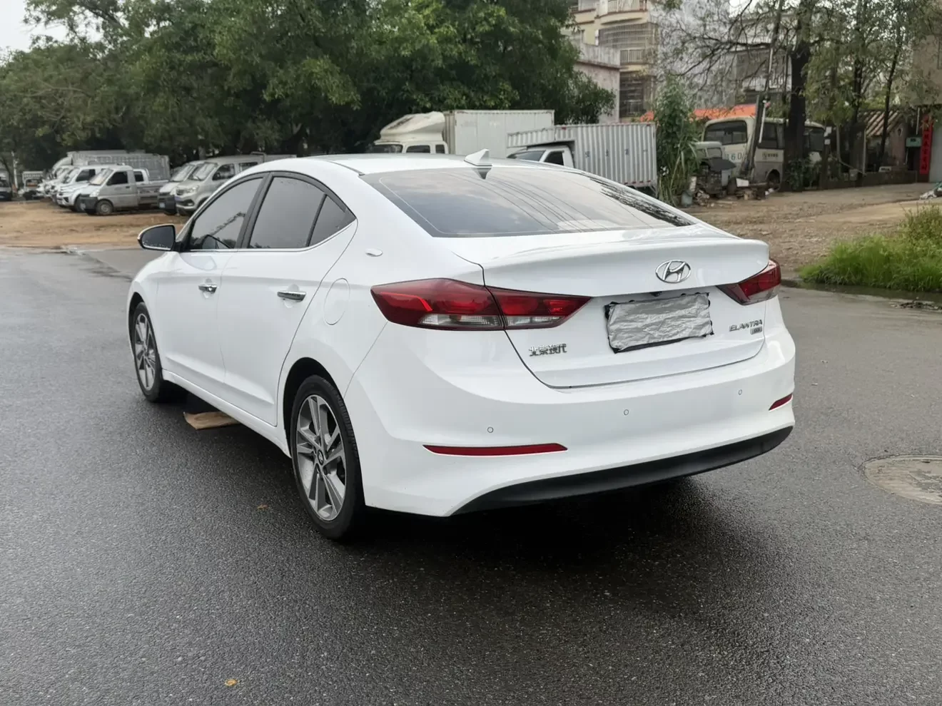 Hyundai lead