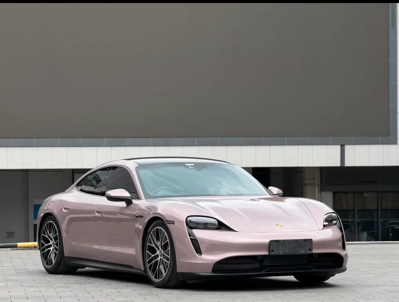 Porsche Taycan