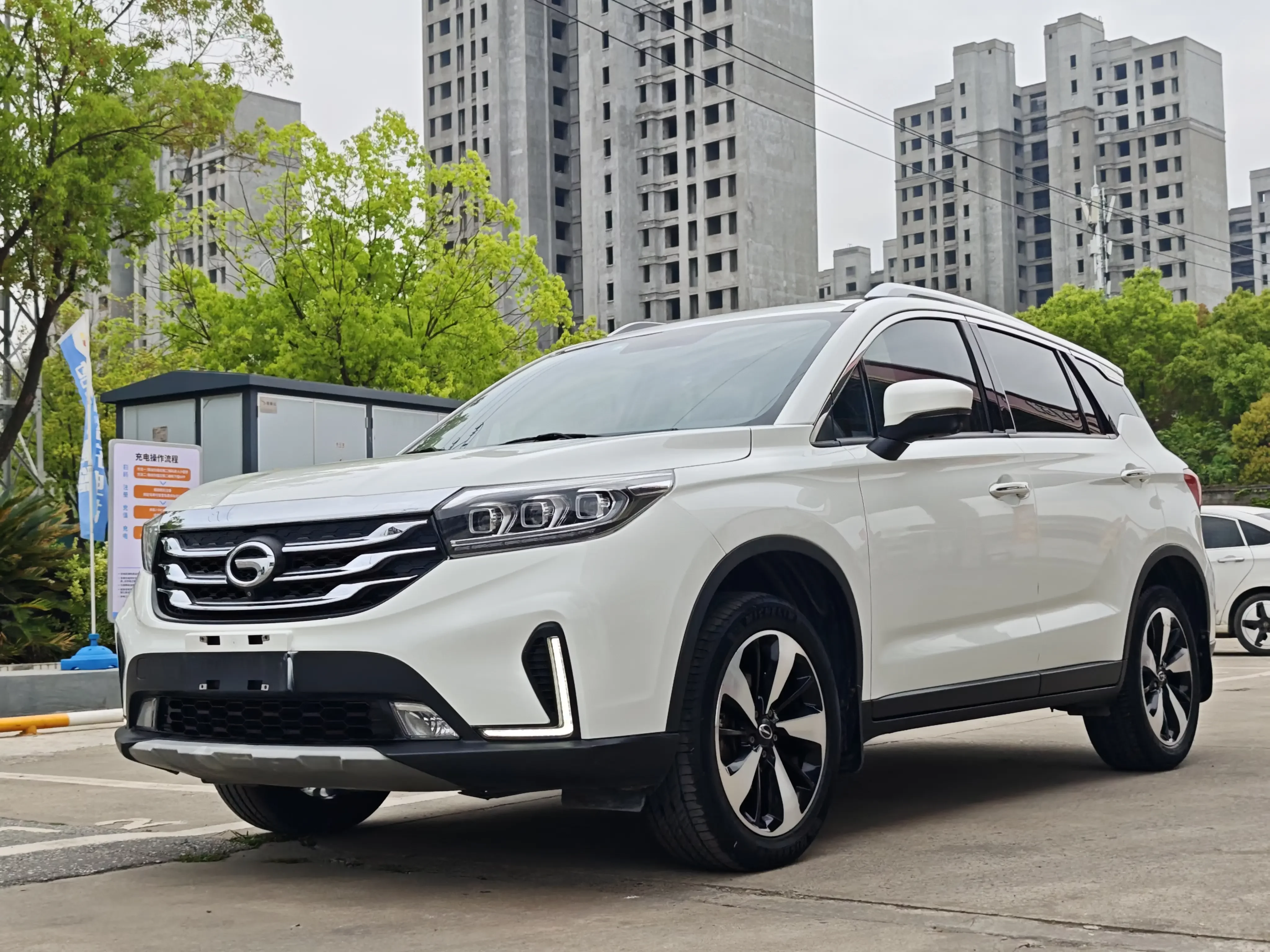 GAC Trumpchi GS4