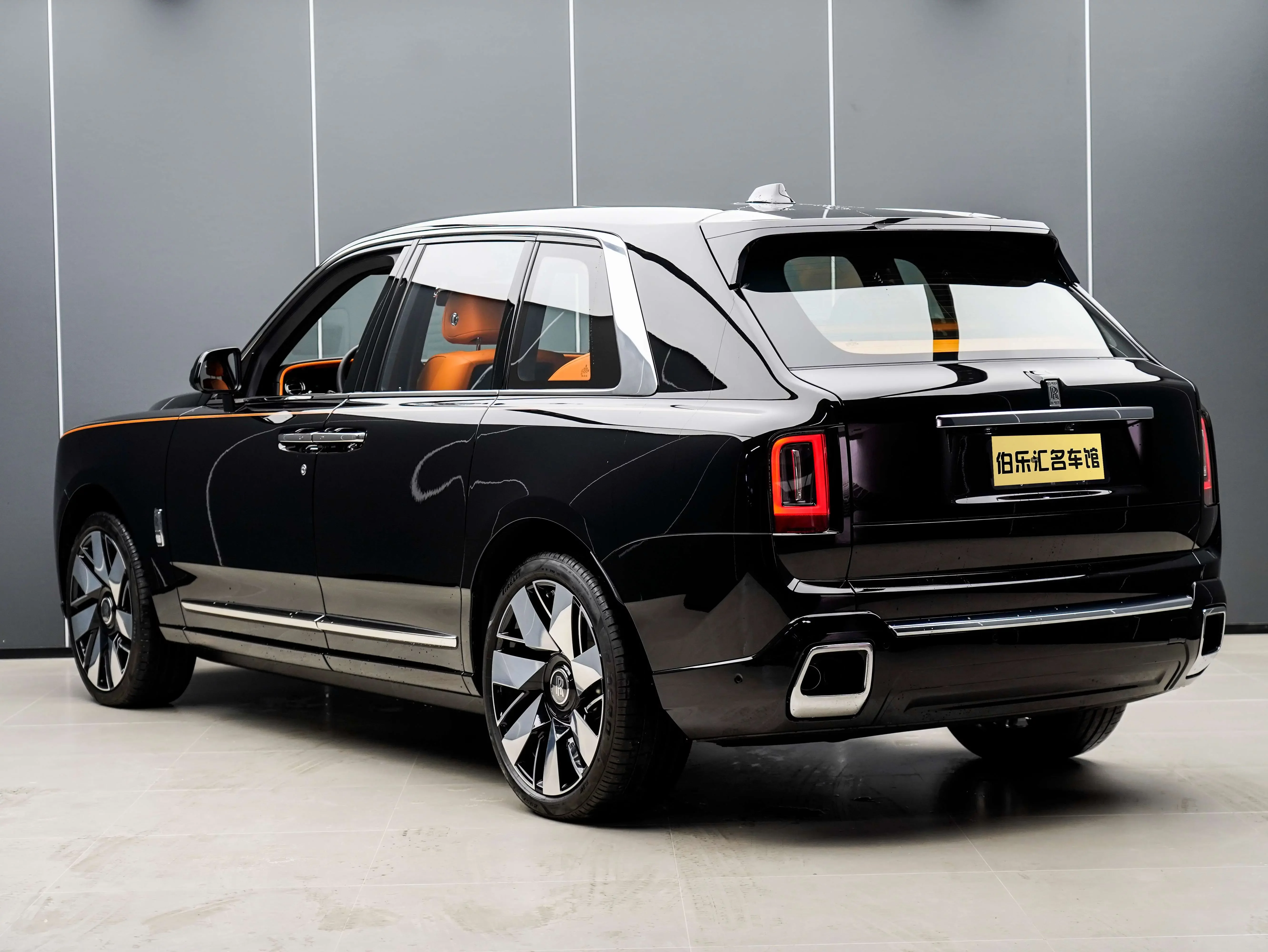 Rolls Royce Cullinan