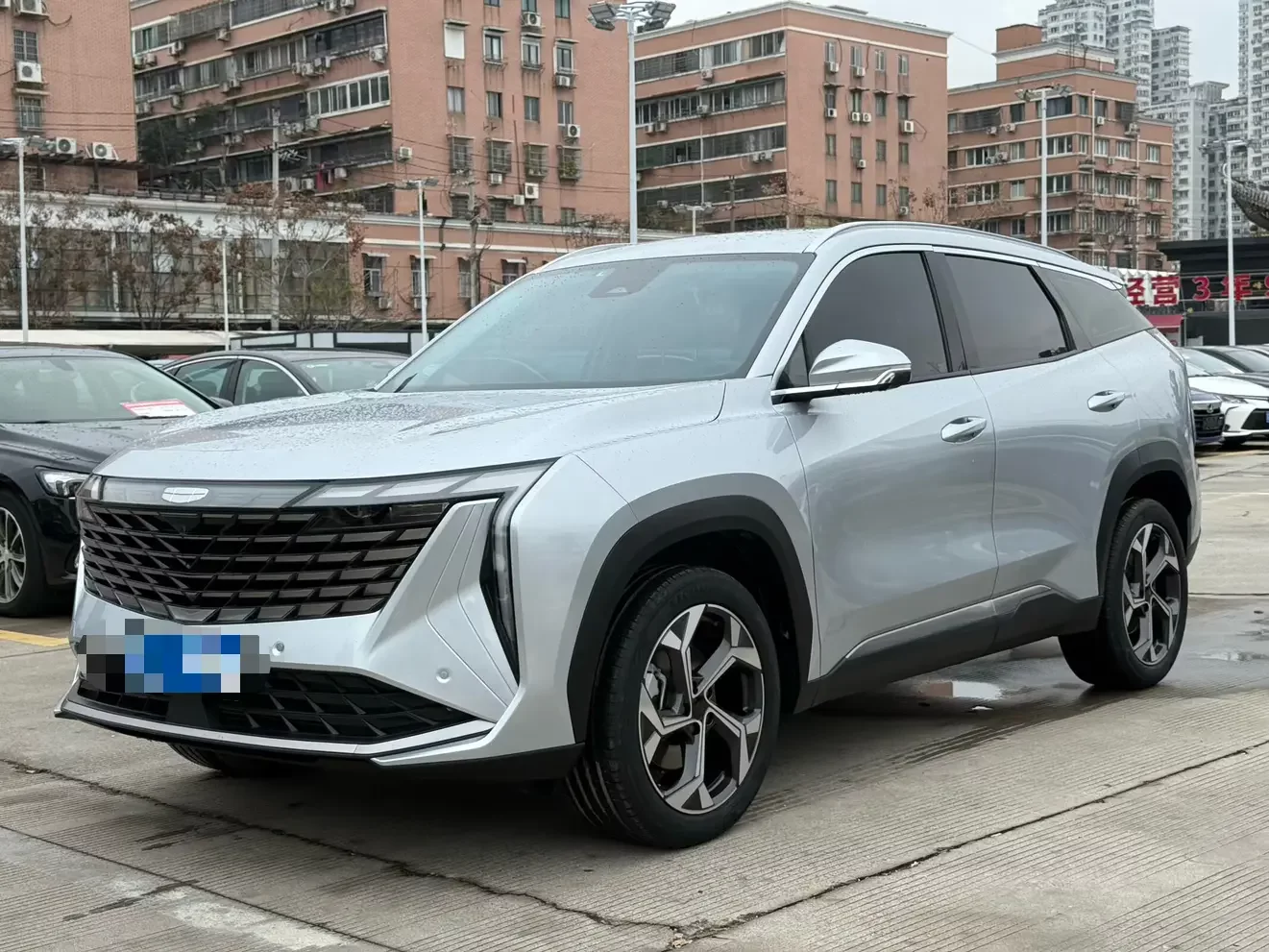 Geely Atlas L