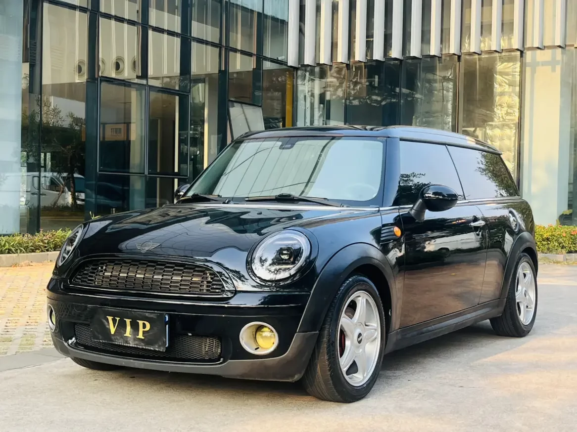 MINI CLUBMAN