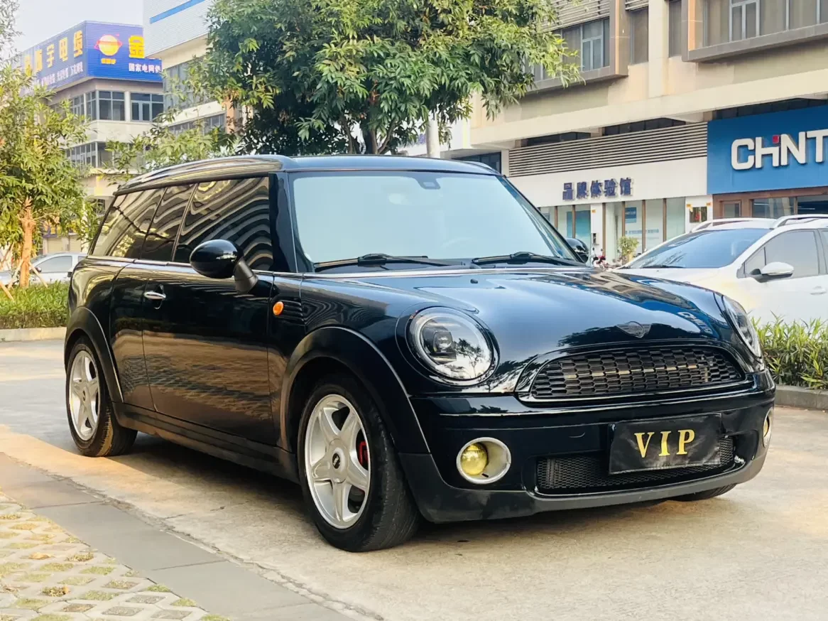 MINI CLUBMAN