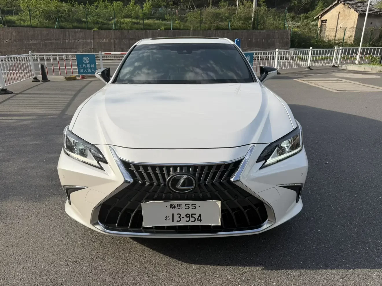 Lexus ES