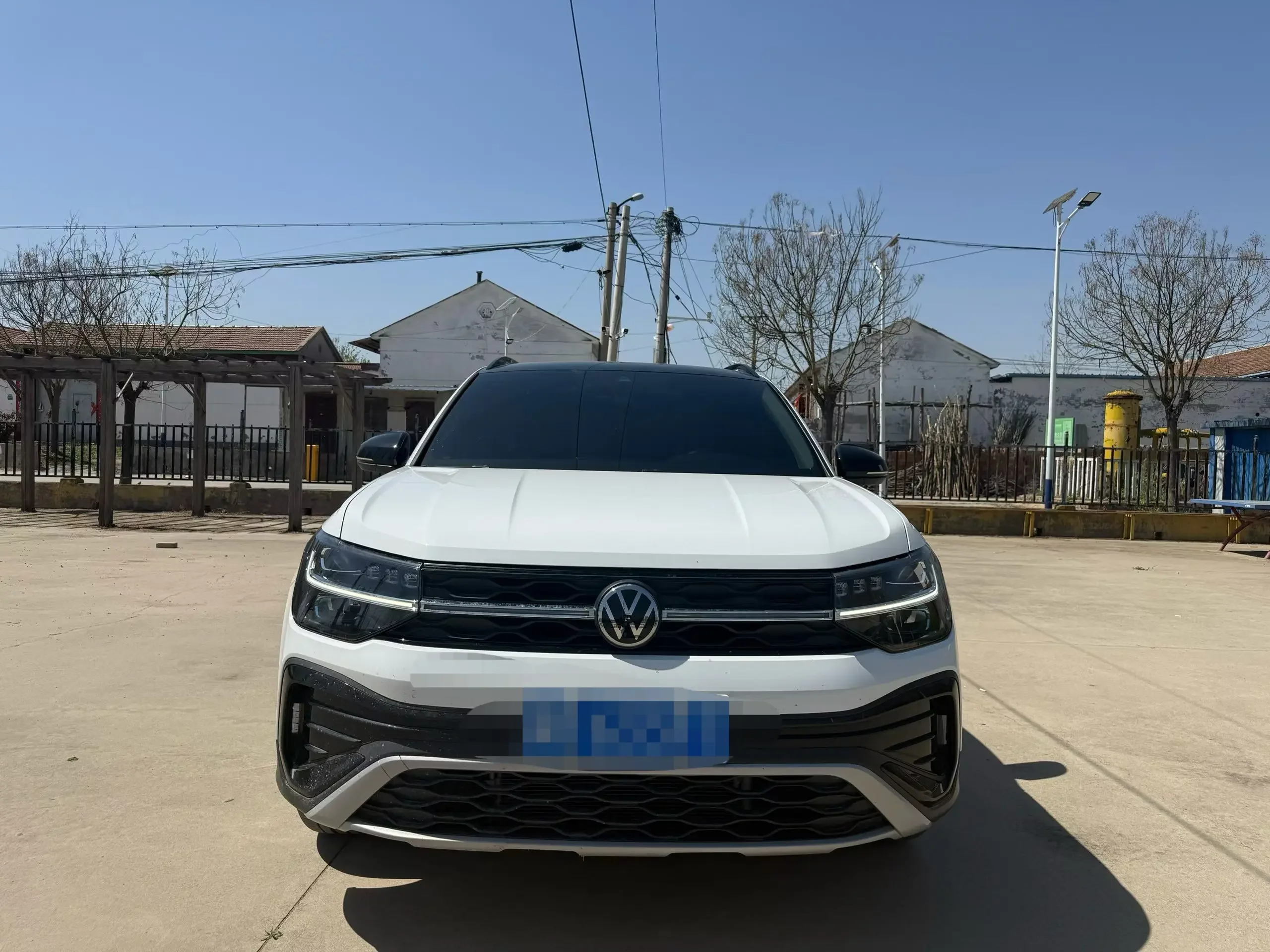 Volkswagen Tharu
