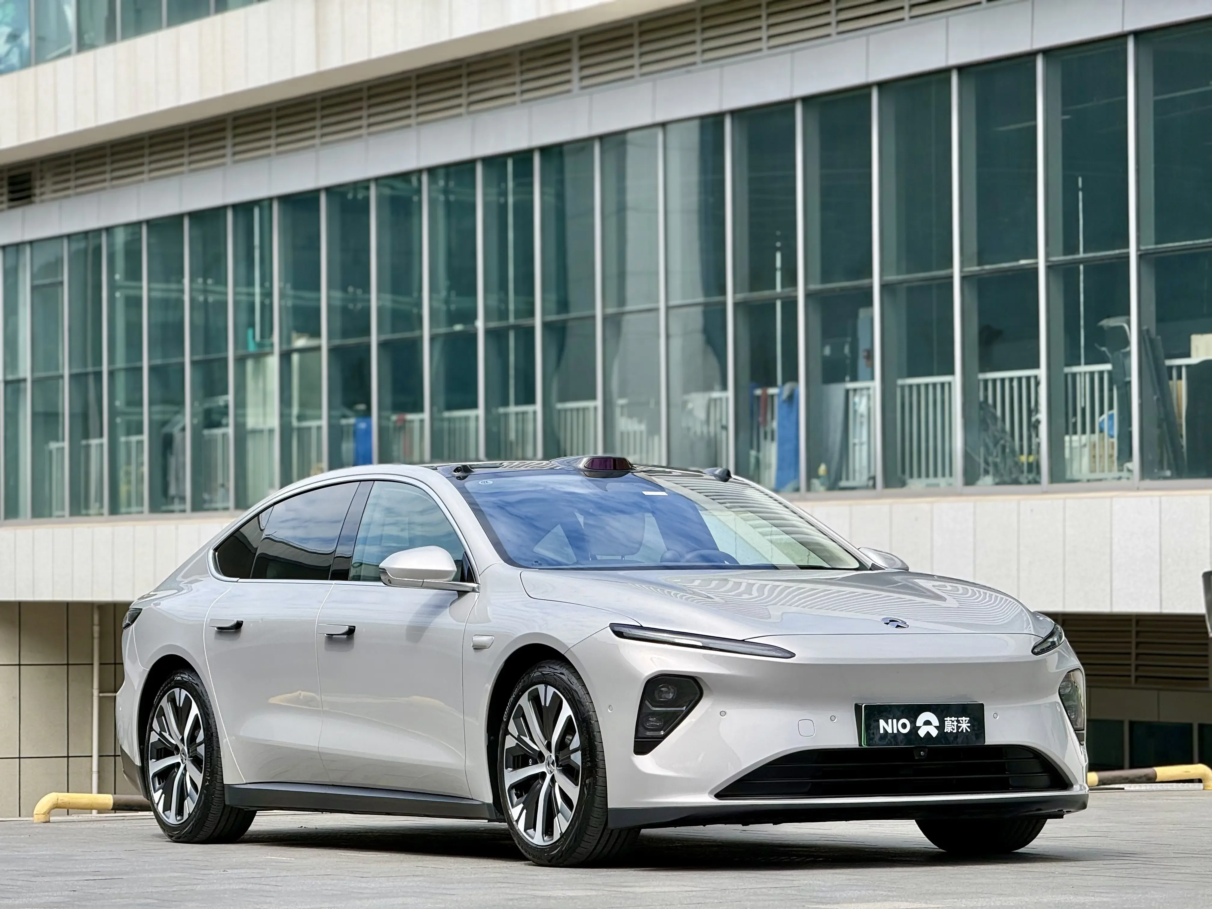 NIO ET7